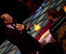 Divination de cartes de tarot pensées par les spectateurs