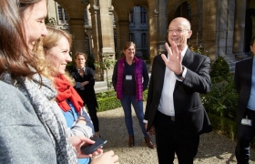 Magicien et mentaliste pour la fermeture Musée Carnavalet de Paris 8