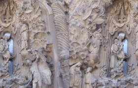 sagrada-familia-de-barcelone-3d-4